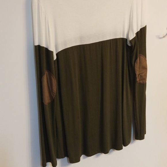 Coco and main olive top - Picture 3 of 3